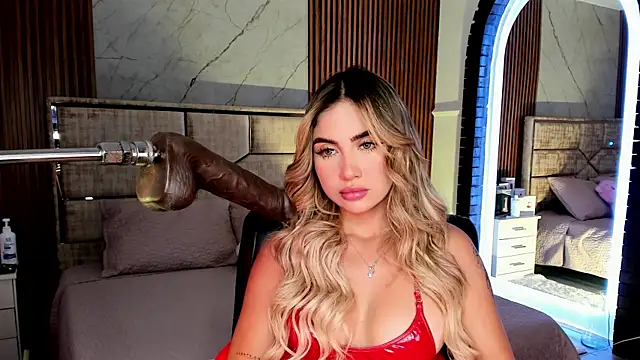 Snapshot of EmiilyHendriixx chatting on 10.09.25 EmiilyHendriixx online show from 10.09.25