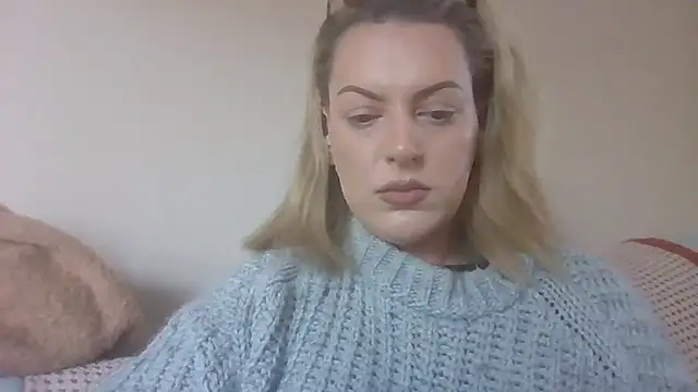 Snapshot of Gigi-Honey chatting on 03.16.26 Gigi-Honey online show from 03.16.26