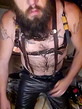 Snapshot of StruggleSnuggles chatting on 10.27.25 StruggleSnuggles online show from 10.27.25