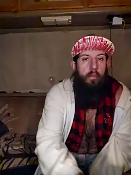 Snapshot of StruggleSnuggles chatting on 11.21.25 StruggleSnuggles online show from 11.21.25