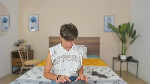 Brian-Ausslos online show from 11.24.25