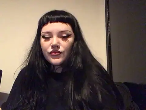 Snapshot of Gothicsiren chatting on 12.29.24 Gothicsiren online show from 12.29.24