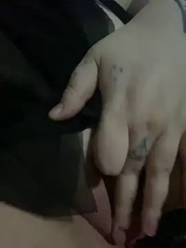 Snapshot of Gothicsiren chatting on 01.20.25 Gothicsiren online show from 01.20.25