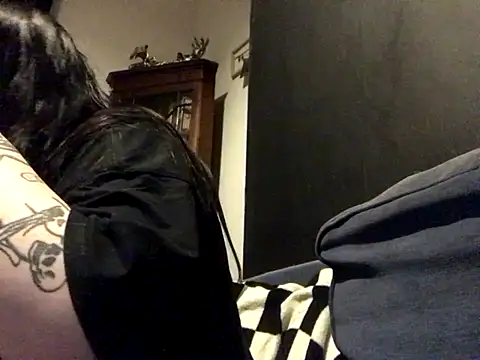 Snapshot of Gothicsiren chatting on 09.09.25 Gothicsiren online show from 09.09.25