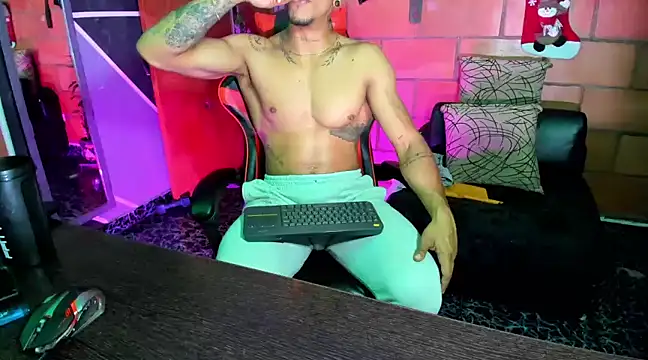 Adam Valenciia online show from 02.11.25