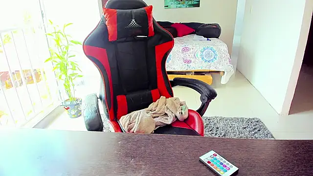 Adam Valenciia online show from 10.15.25