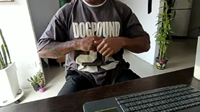 Adam Valenciia online show from 12.17.25