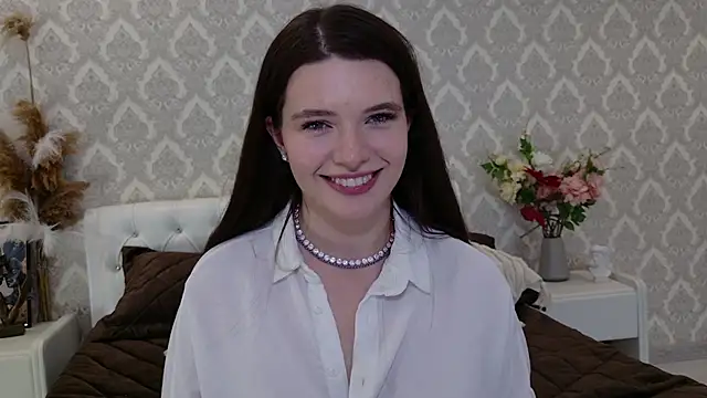 Snapshot of Nellie_Medina chatting on 01.13.25 Nellie Medina online show from 01.13.25