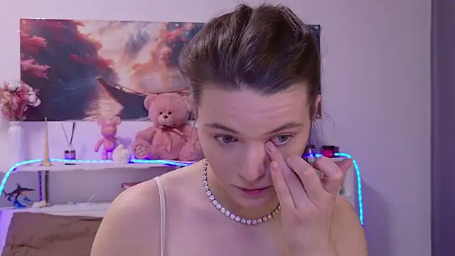 Snapshot of Nellie_Medina chatting on 02.13.26 Nellie Medina online show from 02.13.26