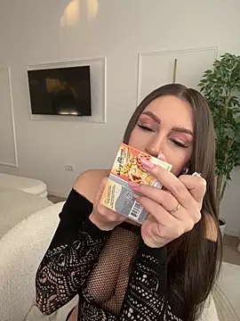 claraxjoyy online show from 02.10.26