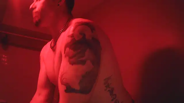 Snapshot of nickatnite1227 chatting on 01.12.26 nickatnite1227 online show from 01.12.26