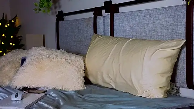 ivynyxx online show from 04.15.26