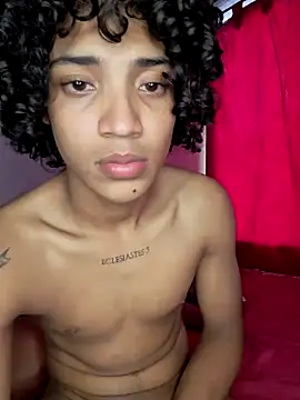 Snapshot of -Damian_Caliente- chatting on 01.05.25 -Damian Caliente- online show from 01.05.25