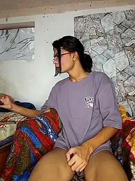 Snapshot of Enna_Zarza_ chatting on 09.15.25 Enna Zarza online show from 09.15.25