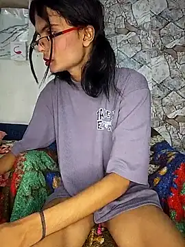 Snapshot of Enna_Zarza_ chatting on 09.20.25 Enna Zarza online show from 09.20.25