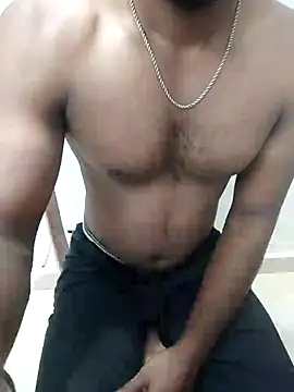 Snapshot of hot_boy_dic chatting on 12.29.24 hot boy dic online show from 12.29.24