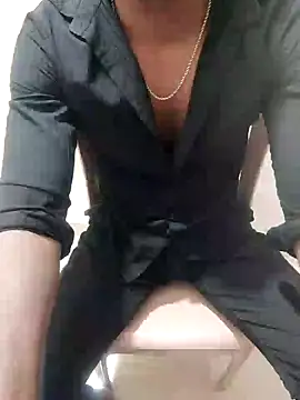 Snapshot of hot_boy_dic chatting on 01.19.25 hot boy dic online show from 01.19.25