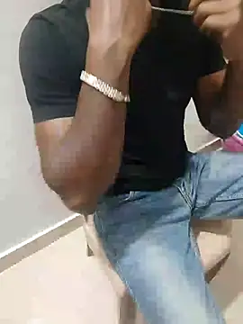 Snapshot of hot_boy_dic chatting on 03.15.25 hot boy dic online show from 03.15.25