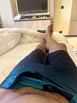 skyisthelimit12 online show from 10.26.25