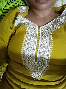 Snapshot of Piya_Ji chatting on 07.25.26 Piya Ji online show from 07.25.26