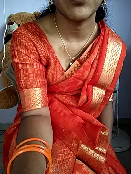 lovelygirl4567 online show from 11.18.25