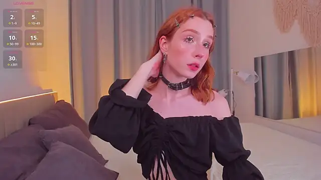 Snapshot of Iris_Pastels chatting on 02.04.25 Iris Pastels online show from 02.04.25