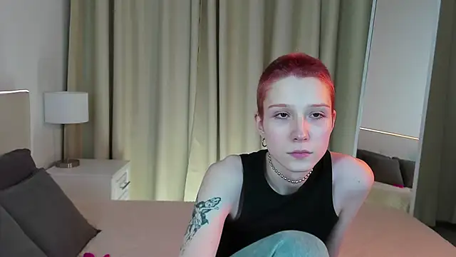 Snapshot of Iris_Pastels chatting on 02.24.25 Iris Pastels online show from 02.24.25