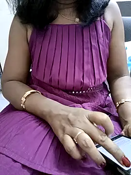 Snapshot of Tamil_Vishalini chatting on 10.31.25 Tamil Vishalini online show from 10.31.25