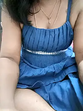 Snapshot of Tamil_Vishalini chatting on 11.30.25 Tamil Vishalini online show from 11.30.25