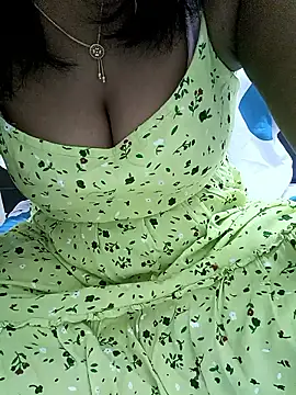 Snapshot of Tamil_Vishalini chatting on 01.07.26 Tamil Vishalini online show from 01.07.26