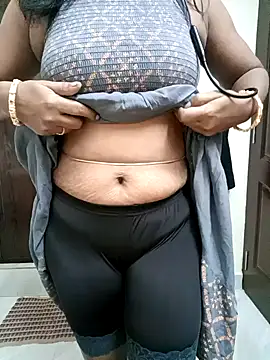 Snapshot of Tamil_Vishalini chatting on 01.12.26 Tamil Vishalini online show from 01.12.26