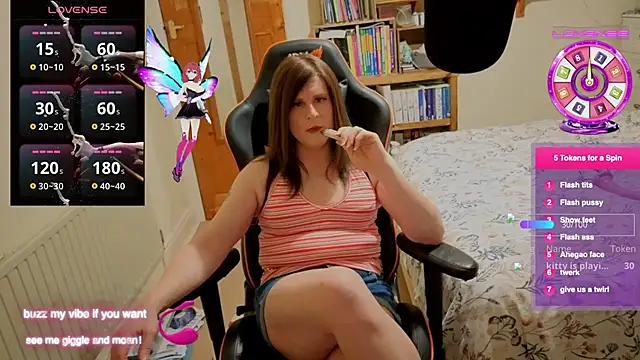 Snapshot of NaughtyCatherineClimax74 chatting on 10.29.25 NaughtyCatherineClimax74 online show from 10.29.25