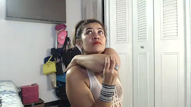 CamilaLix online show from 02.28.25