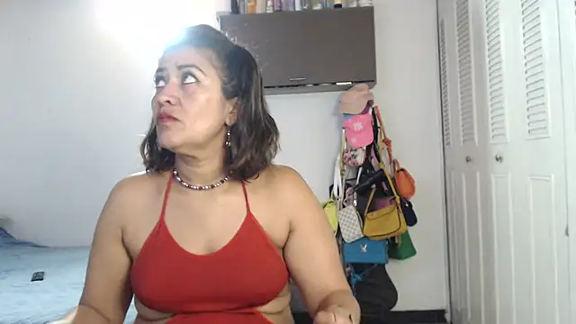 CamilaLix online show from 03.05.25