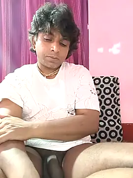 Snapshot of Remo0 chatting on 09.09.25 Remo0 online show from 09.09.25