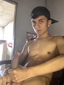 gabrielzinnnn085 online show from 11.19.25