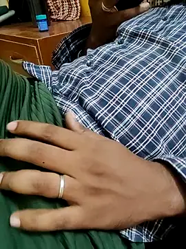 Snapshot of rashnak chatting on 10.20.25 rashnak online show from 10.20.25