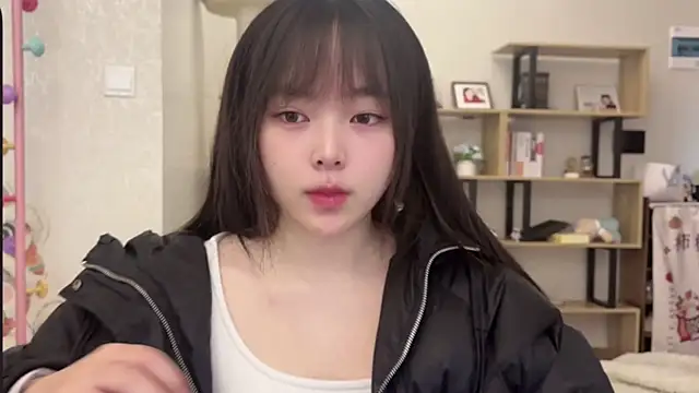 Chenjing0 online show from 11.28.25