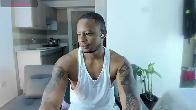 Snapshot of Josep_Ston chatting on 10.22.25 Josep Ston online show from 10.22.25