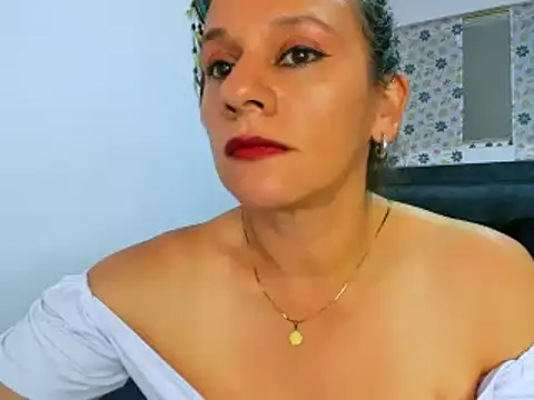 Snapshot of sofi_saliva2511 chatting on 10.30.25 sofi saliva2511 online show from 10.30.25