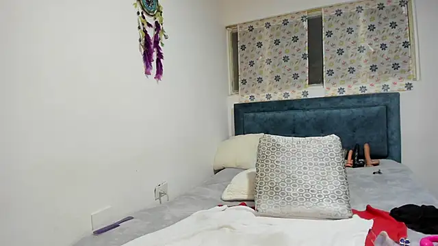 Snapshot of sofi_saliva2511 chatting on 11.30.25 sofi saliva2511 online show from 11.30.25