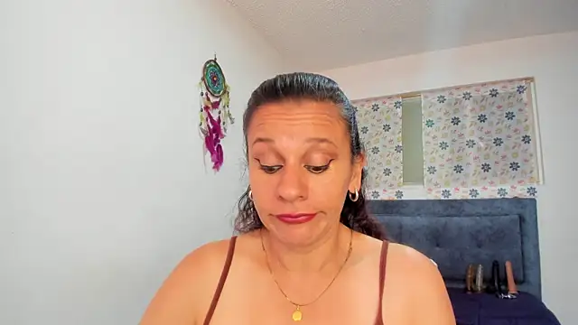 Snapshot of sofi_saliva2511 chatting on 02.15.26 sofi saliva2511 online show from 02.15.26