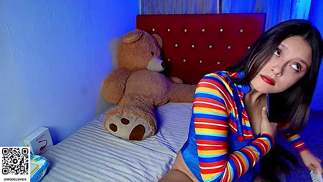 Snapshot of katy_handerson chatting on 10.30.25 katy handerson online show from 10.30.25