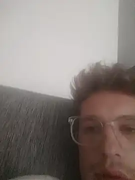 Snapshot of Hessebub chatting on 10.02.25 Hessebub online show from 10.02.25