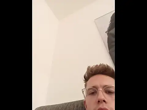 Snapshot of Hessebub chatting on 10.26.25 Hessebub online show from 10.26.25