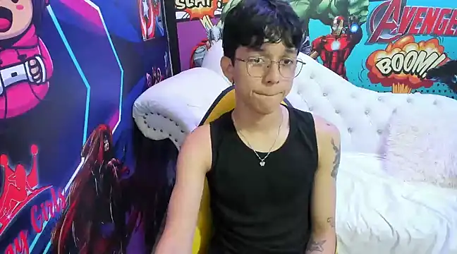 Snapshot of jisuscat chatting on 01.23.25 jisuscat online show from 01.23.25