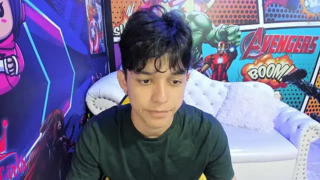 Snapshot of jisuscat chatting on 03.05.25 jisuscat online show from 03.05.25