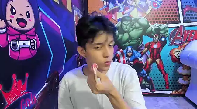 Snapshot of jisuscat chatting on 03.14.25 jisuscat online show from 03.14.25