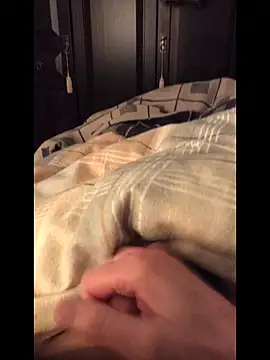 Snapshot of gamdschie49 chatting on 02.21.25 gamdschie49 online show from 02.21.25