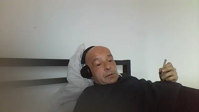 horndude187187 online show from 12.31.24